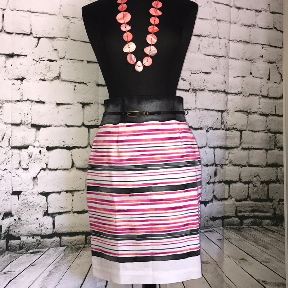 🎉PRICE DROP-Striped pencil skirt